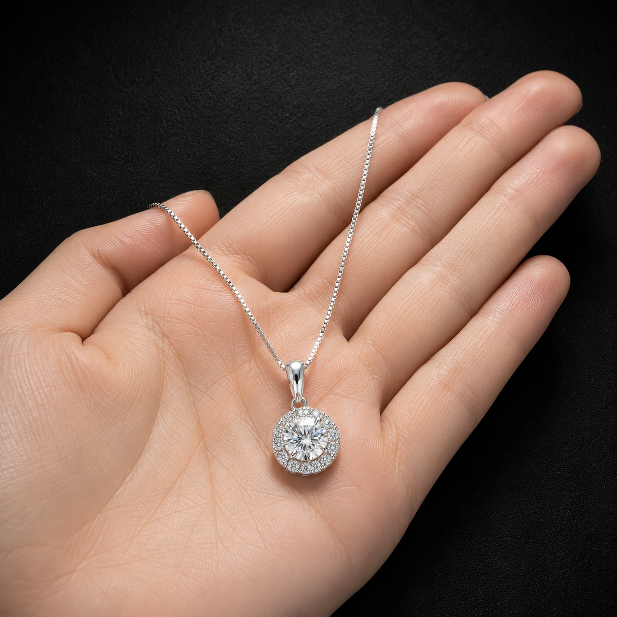 0.65CT NATURAL-GROWN PENDANT G-H/VS (WITH CHAIN) - Image 4