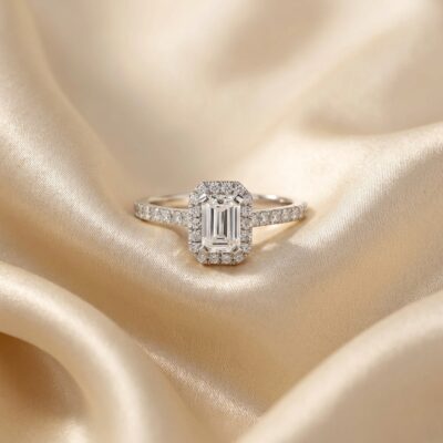 1.66CT LAB-GROWN EMERALD E/VVS2