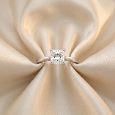 0.70CT NATURAL-GROWN PRINCESS G-H/VS-SI