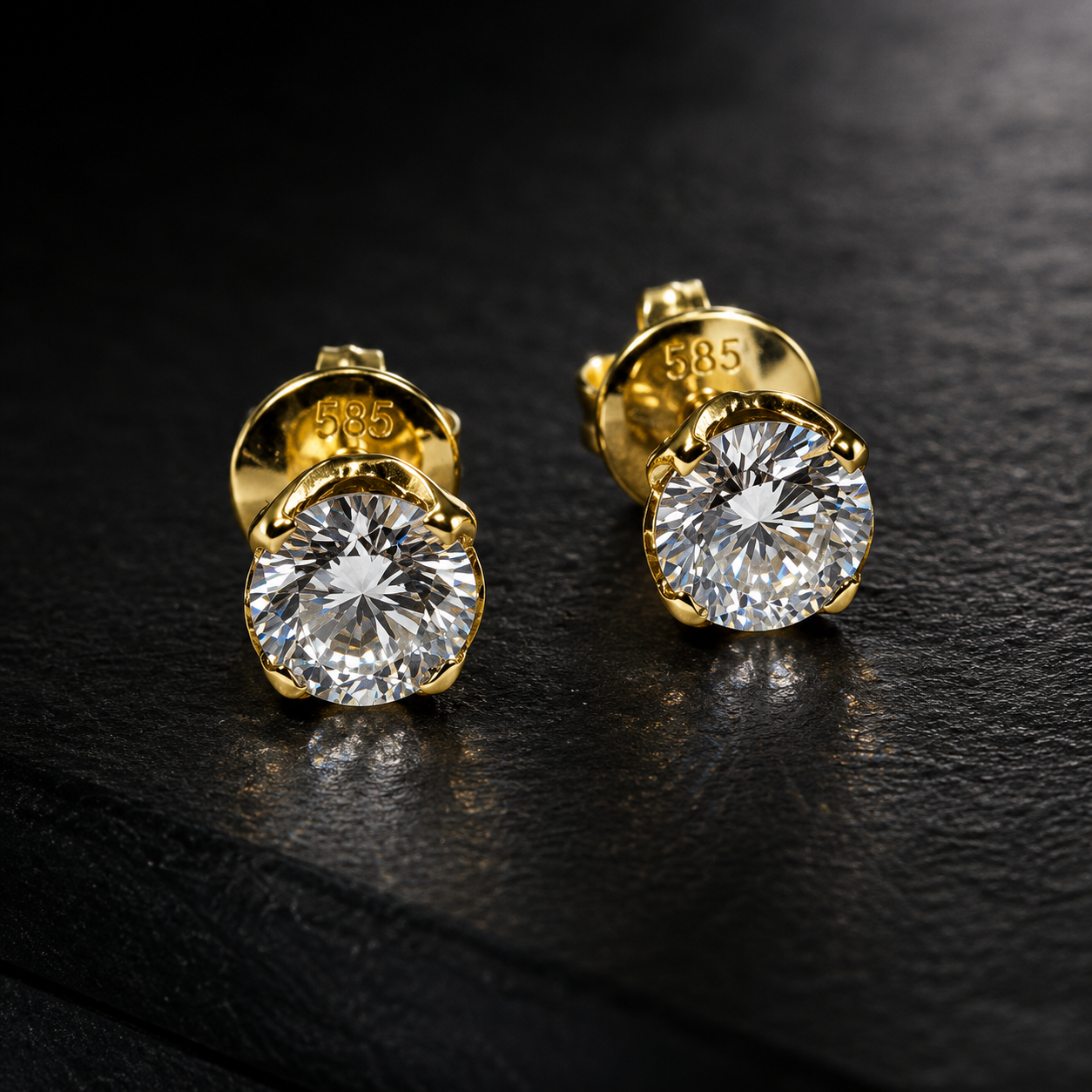 1.05CT LAB-GROWN ROUND D/VVS-VS